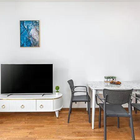 Adriatic Apartament *